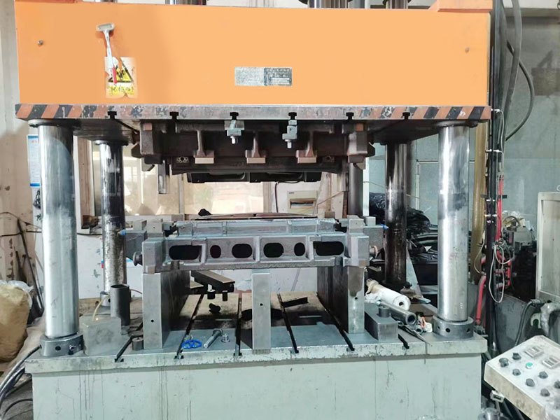 Automatic stamping production line